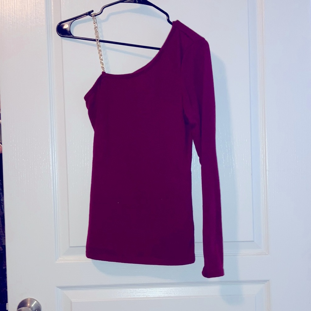 Adorable shirt for out on the town!!